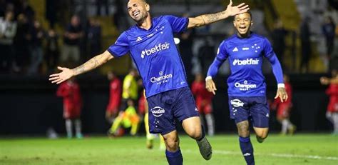 classificações de bragantino x cruzeiro esporte clube|Gilberto volta a marcar, e Cruzeiro vence o Bragantino no Brasileirão.